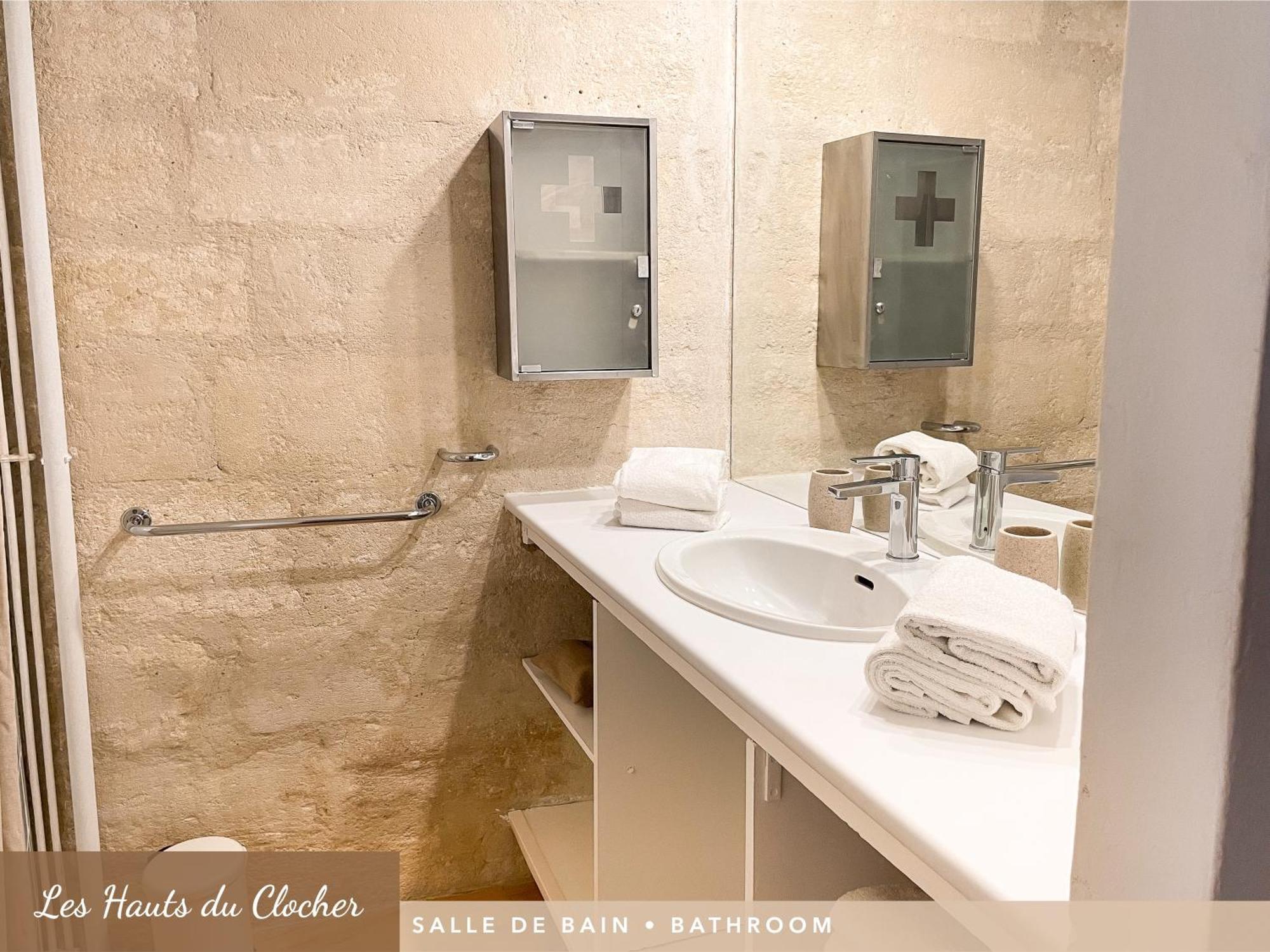 Les Appartements Du Clocher Авиньон Екстериор снимка