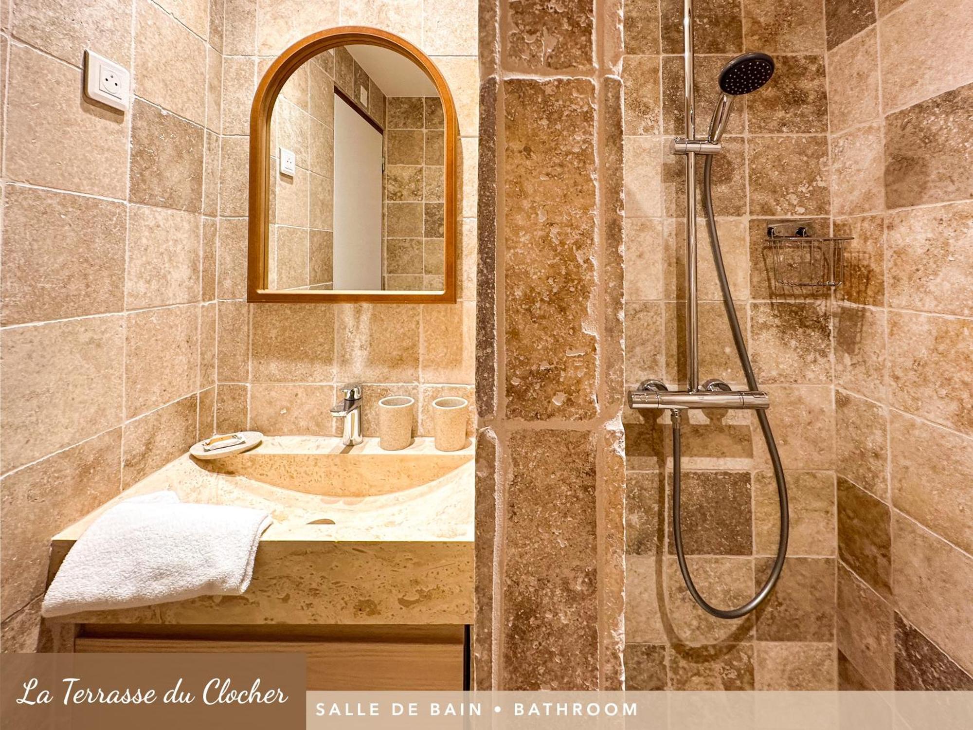 Les Appartements Du Clocher Авиньон Екстериор снимка